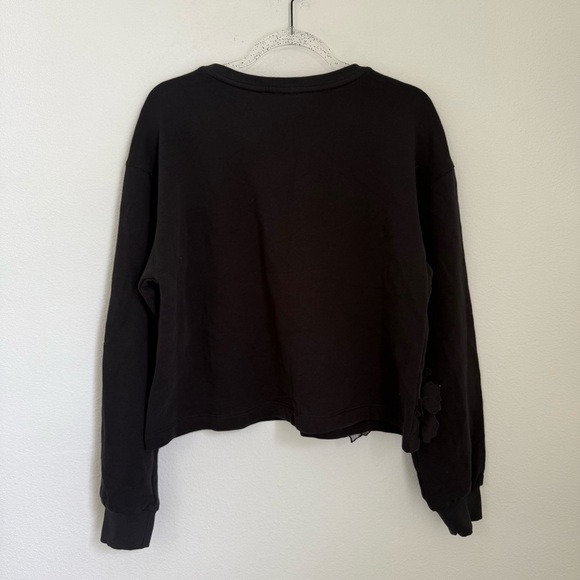 Anthropologie Black 3-D Appliqué Flower Pullover Crew Neck Size M - Picture 5 of 10
